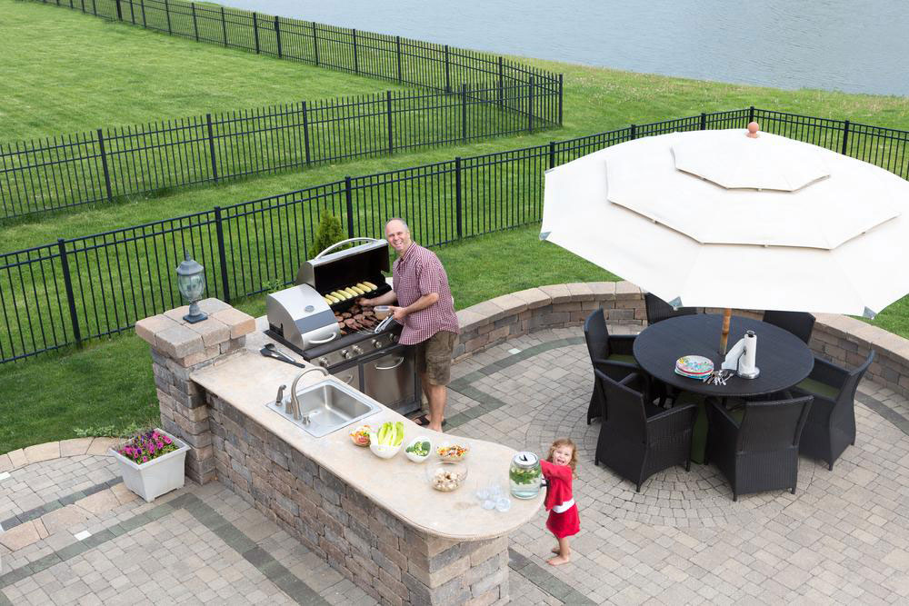 Comprehensive Guide to Designing a Stylish and Functional Outdoor Kitchen Island