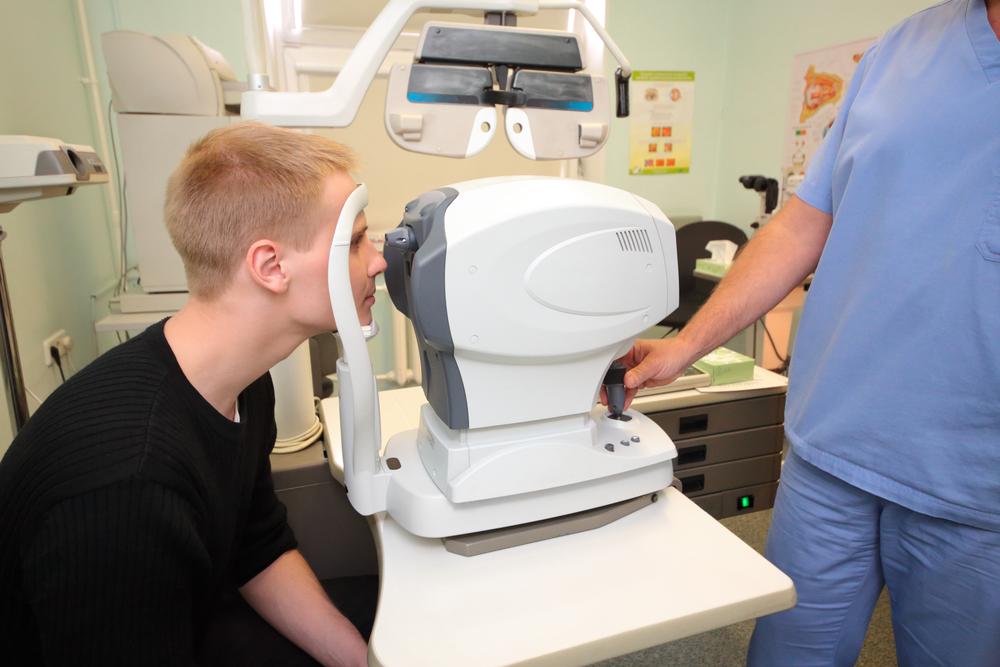 Recognizing the Symptoms of Cataracts Early