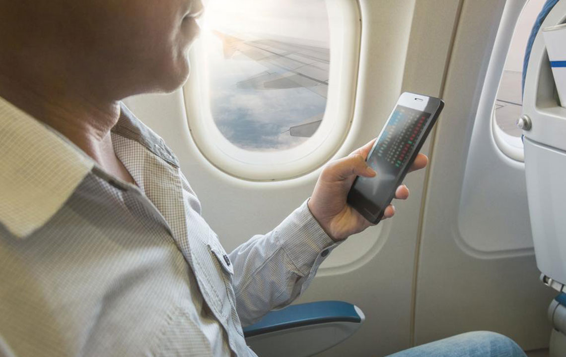 Top 4 User-Friendly Mobile Phones Perfect for Seniors
