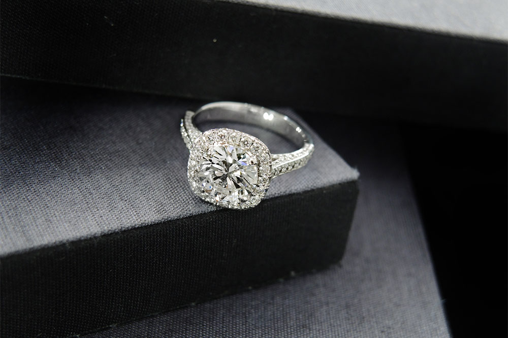 Exclusive Black Friday Offers on Stunning Diamond Engagement Rings