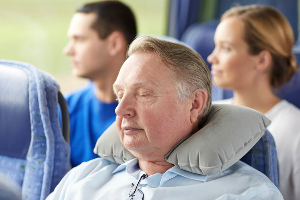 Comprehensive Guide to Selecting the Ideal Senior Bus Tour for Your Travel Needs