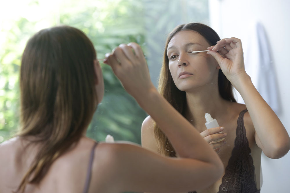 Best 4 Eyelash Growth Serums for Beautiful, Fuller Lashes