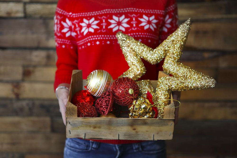Creative and Affordable Christmas Decoration Ideas for Budget-Conscious Shoppers