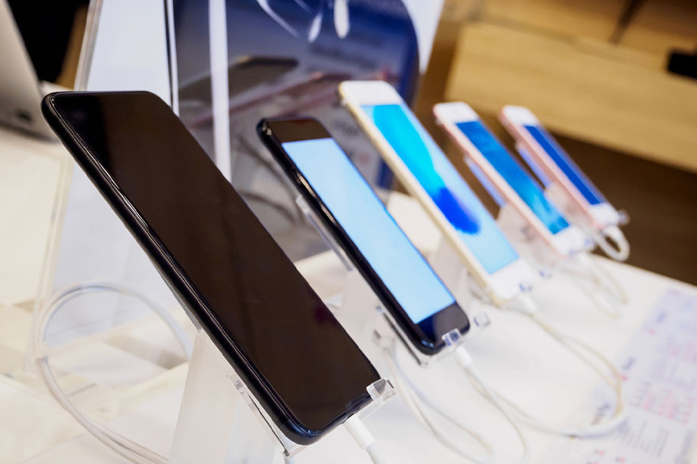 Top Technology Deals for Holiday Shopping Season