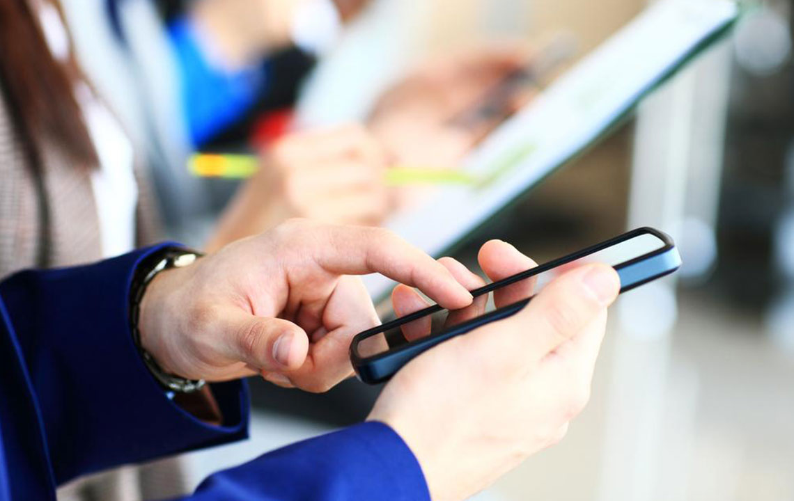 Top 4 Mobile Plans Ideal for Senior Citizens: Stay Connected with Confidence