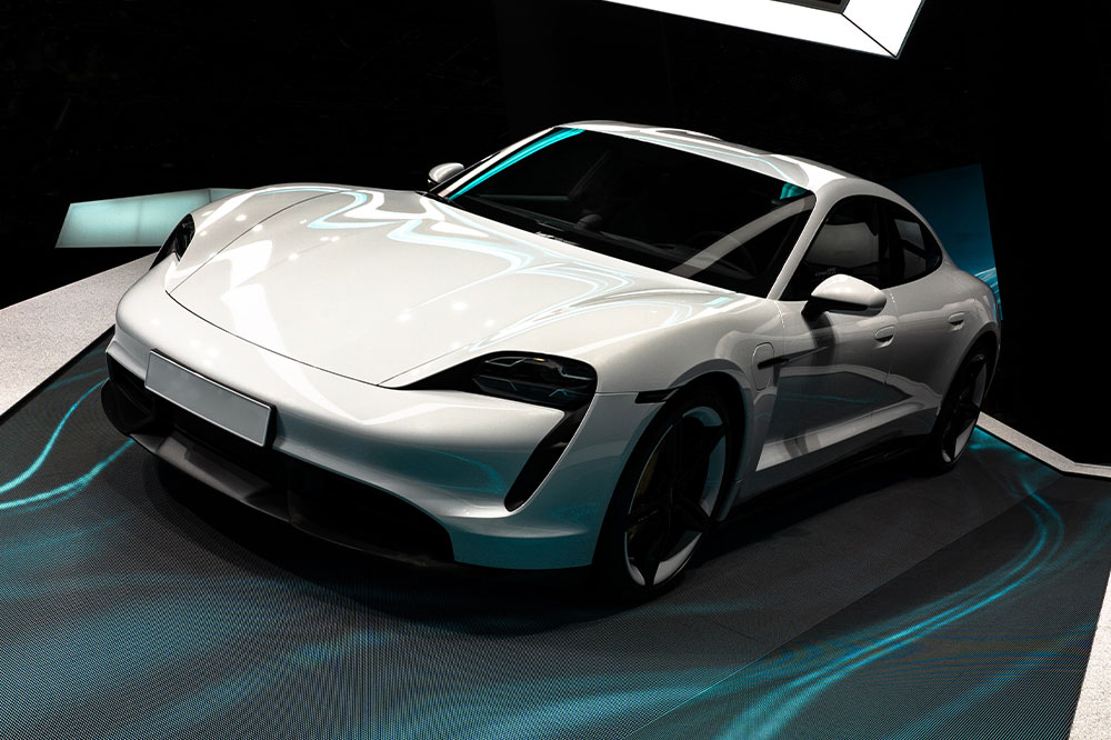 Discover the Unique Features of the Porsche Taycan Luxury Electric Sports Vehicle