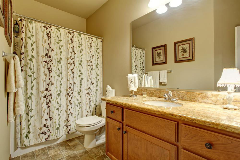 Choosing the Perfect Bathroom Curtains: A Complete Guide