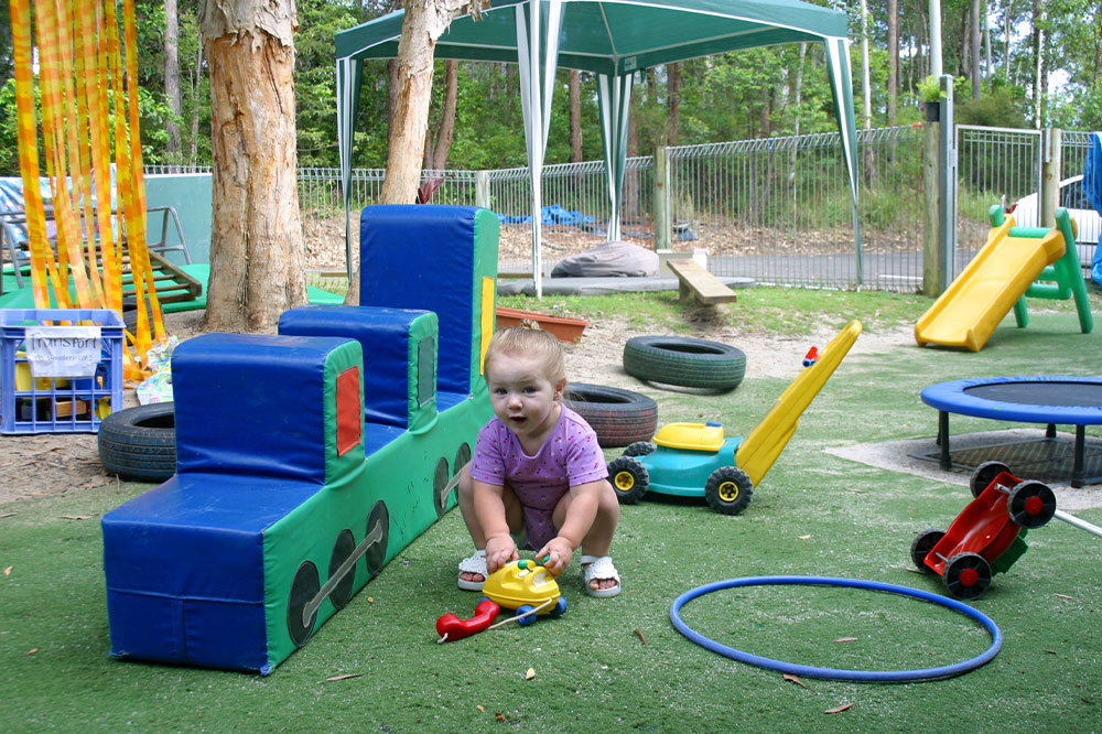 Ultimate Guide to Summer Outdoor Toys for Toddlers: Safe, Fun, and Developmental Options