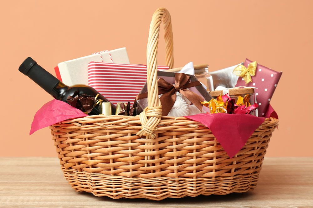 Affordable Thanksgiving Gift Ideas Under $50: Baskets and Boxes