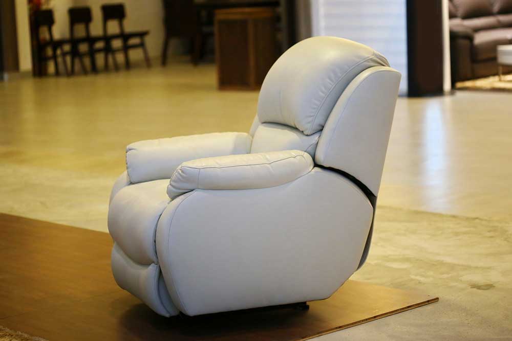 Ergonomic Lift-Recline Chairs: Types, Advantages, and Buying Tips