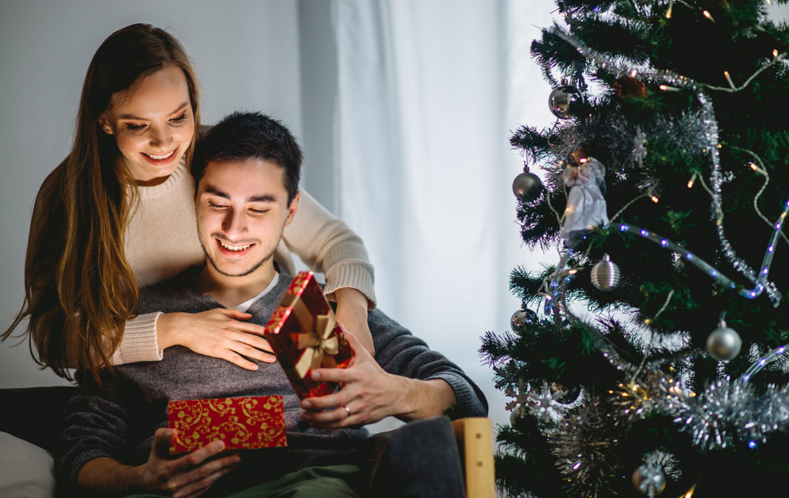 Creative Christmas Gift Ideas for Men to Impress This Holiday Season