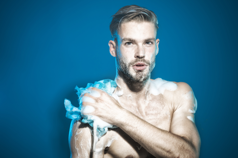 Top 7 Men's Body Cleansers for a Refreshing Shower Experience