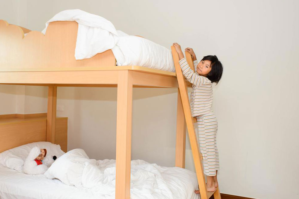 Maximize Space Efficiency with Stylish Bunk Bed Solutions