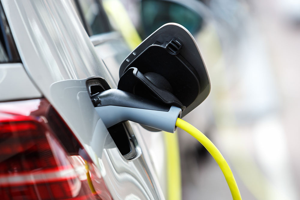 2023 Cyber Monday: Top 6 Hybrid Vehicle Deals You Can't Miss