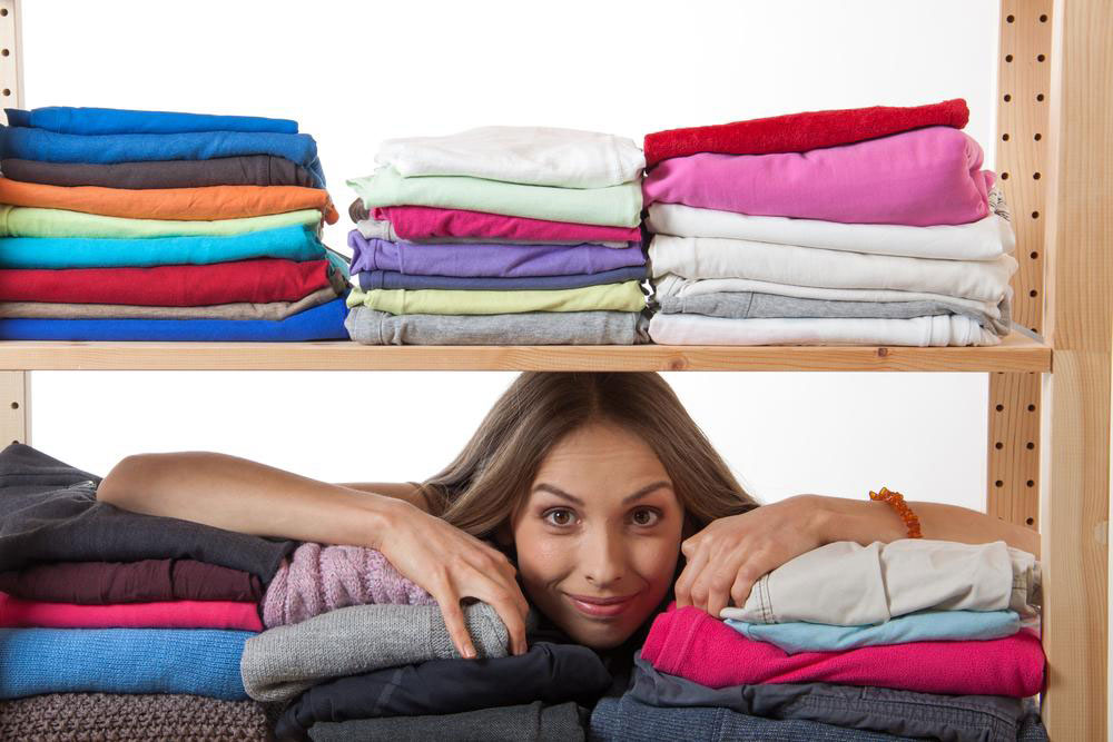 Streamlining Style: The Advantages of a Minimalist Wardrobe