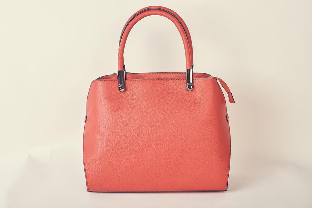 Best Deals on Premium Burberry Handbags