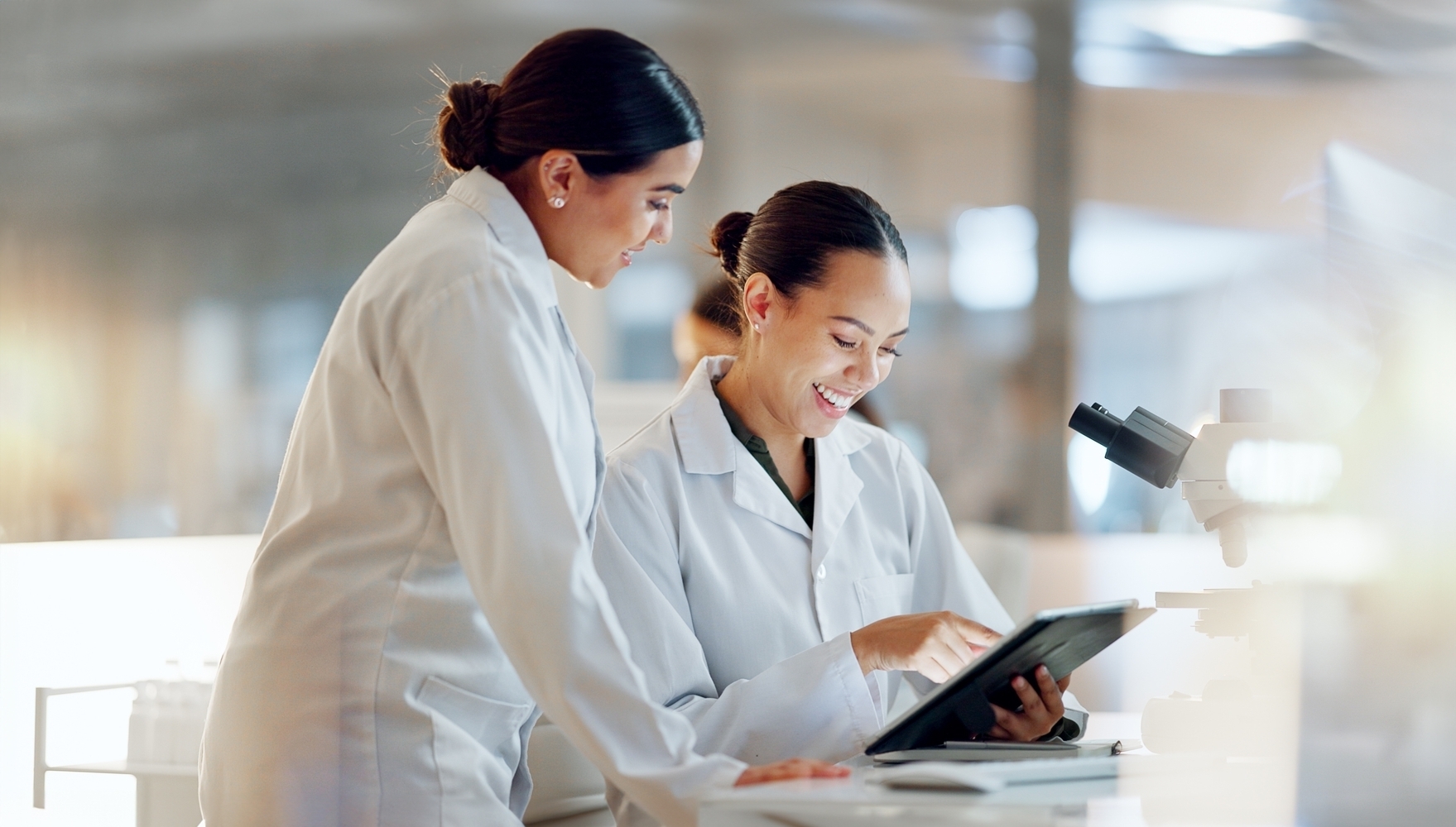 Top LIMS Solutions for Laboratory Management: An In-Depth Overview
