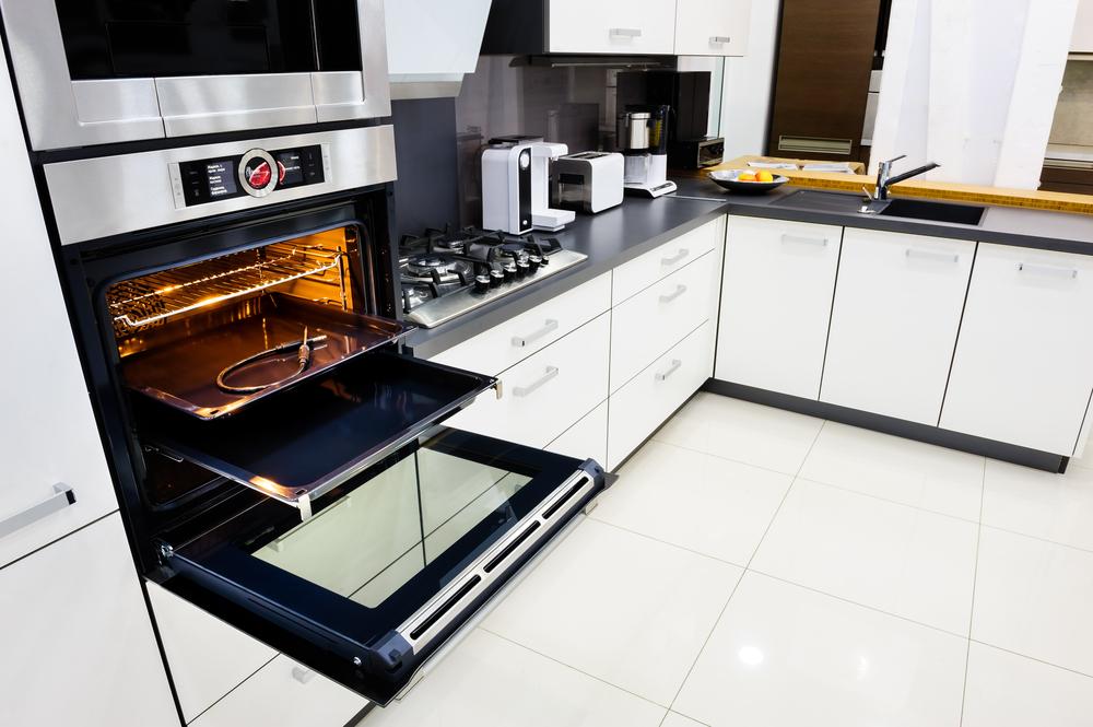 Maximize Kitchen Space with Built-In Wall Ovens