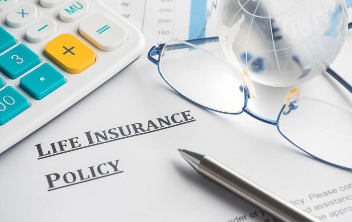 Differences Between Term and Whole Life Insurance Plans