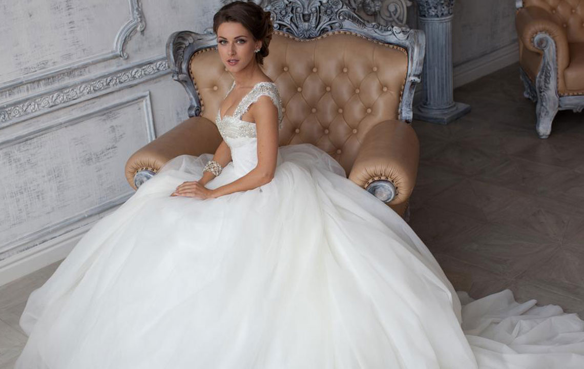 Ultimate Guide to Choosing the Perfect Wedding Dress for Your Special Day