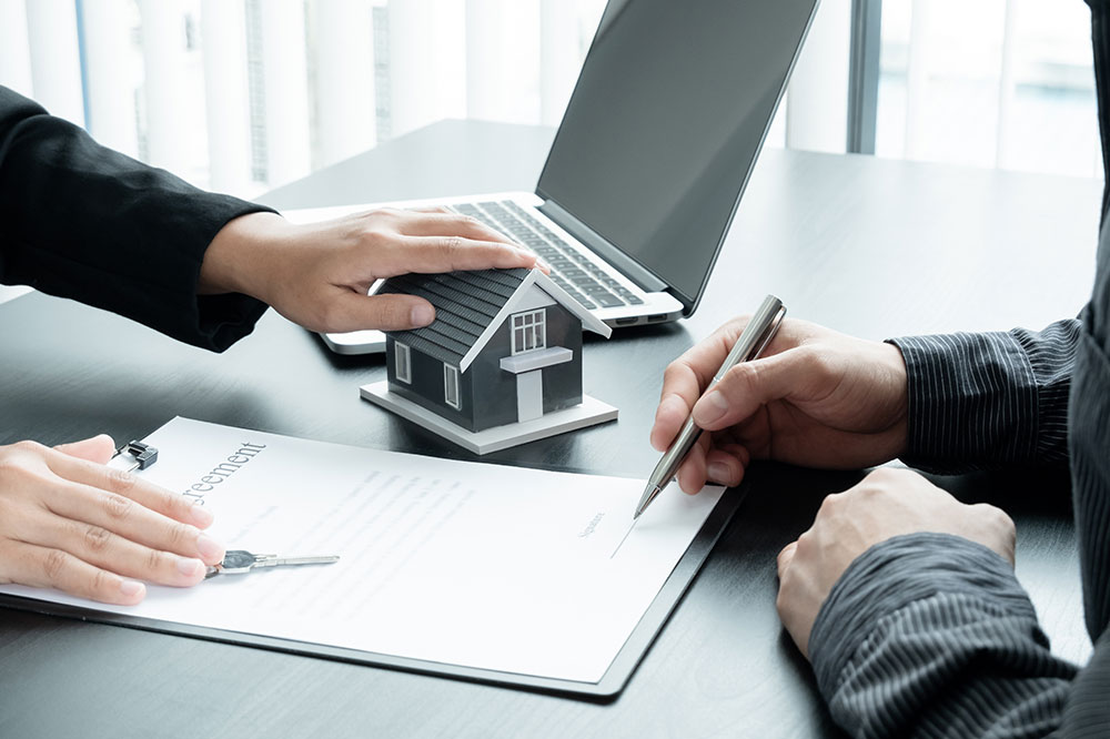 Essential Tips for Choosing a Real Estate Attorney