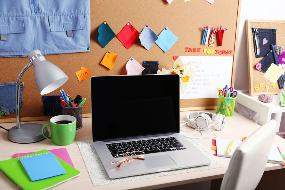 Effective Strategies to Declutter and Arrange Your Office Workspace