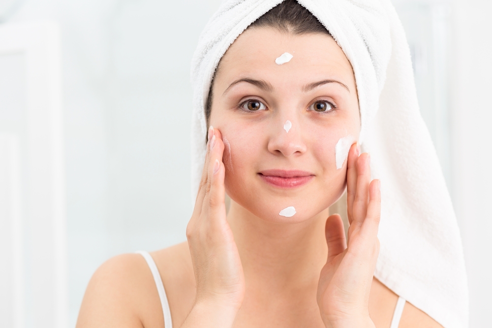 Understanding How Anti-Aging Firming Creams Enhance Skin Elasticity