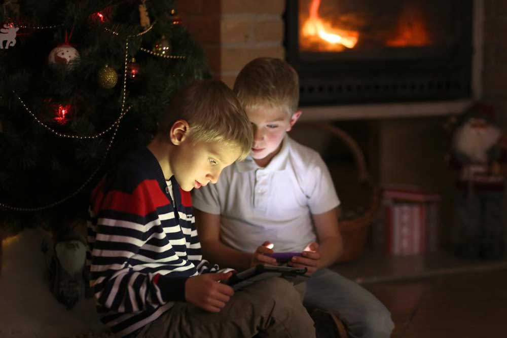 Affordable No-Contract Cell Phone Options for Kids via Best Buy
