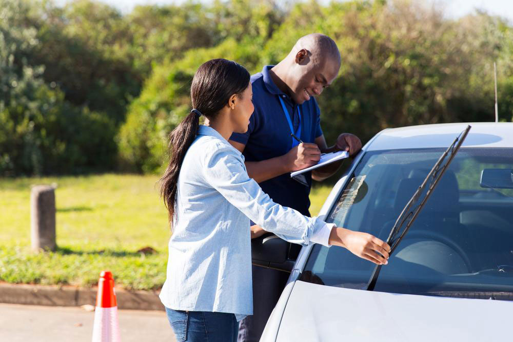 Essential Tips to Consider Before Choosing a Driving School