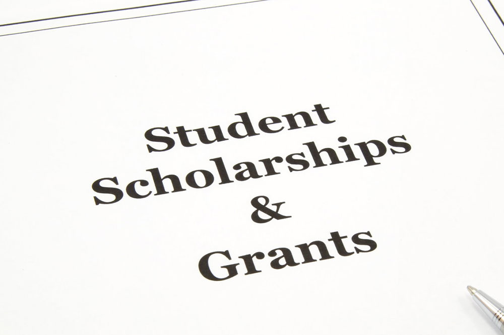 Comprehensive Guide to Educational Grants and Scholarships: Unlocking Financial Support for Your Higher Education