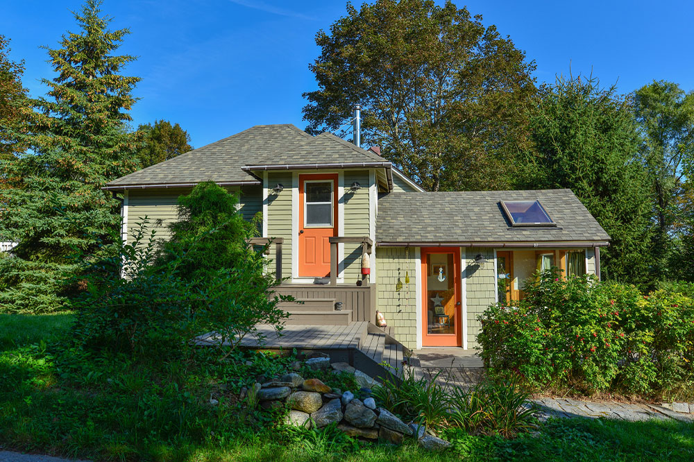 Top Benefits of Leasing a HUD-Backed Rental Home