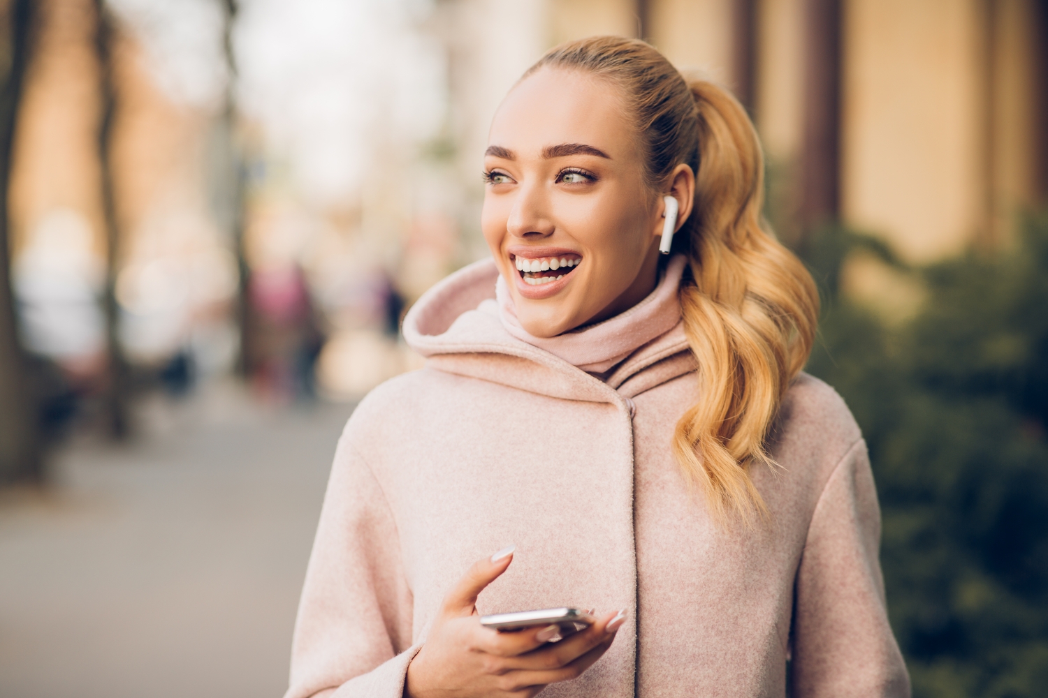 Black Friday 2024 Discount Guide: Save Big on Apple AirPods