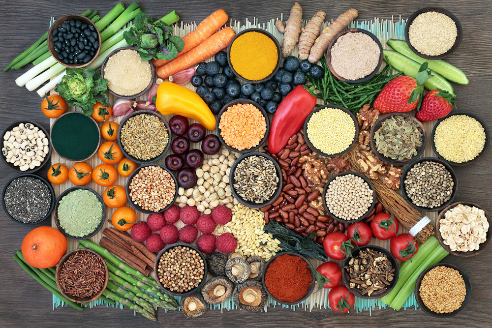 Comprehensive Natural Approaches to Managing PCOS Symptoms Effectively