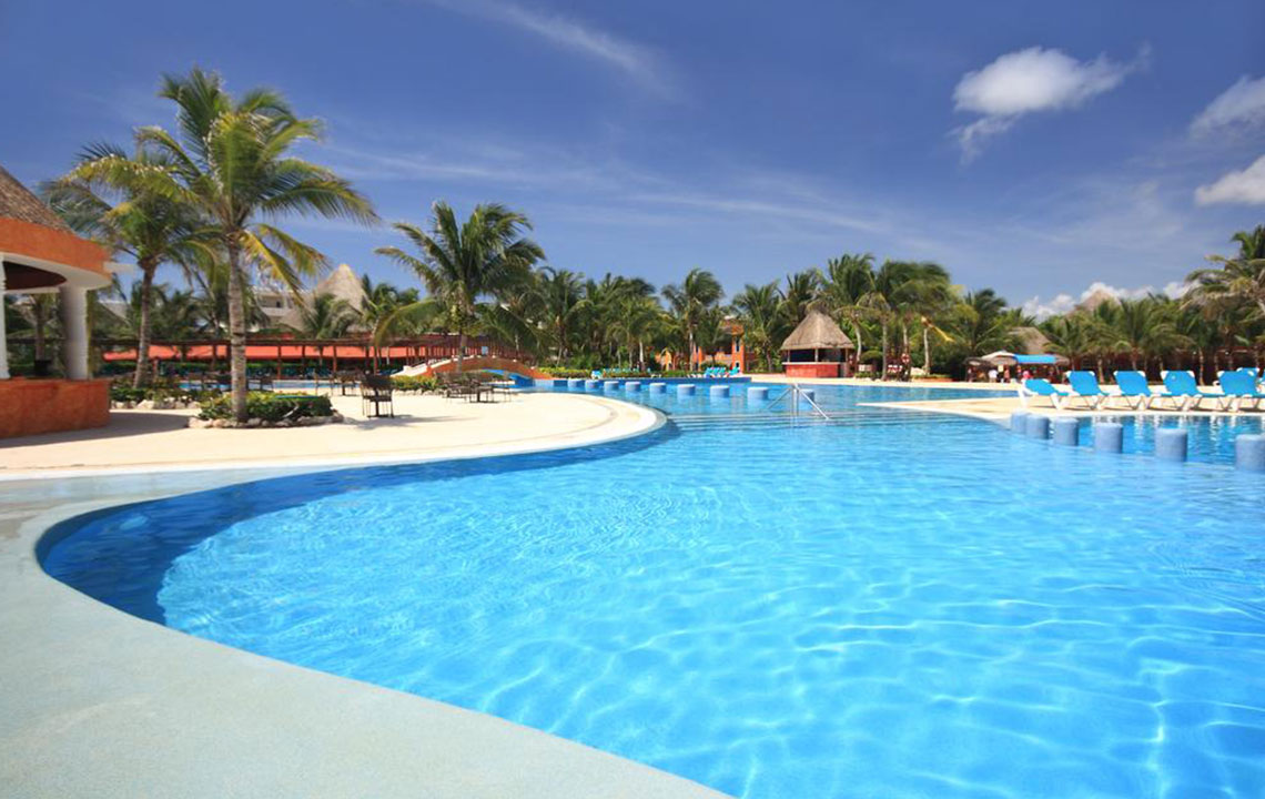 Essential Guide to Choosing a Reliable Pool Builder
