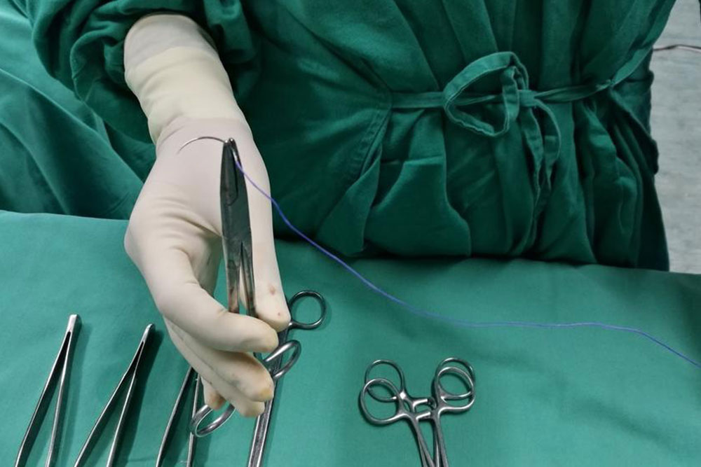 Recognizing Signs of Inguinal and Hiatal Hernias