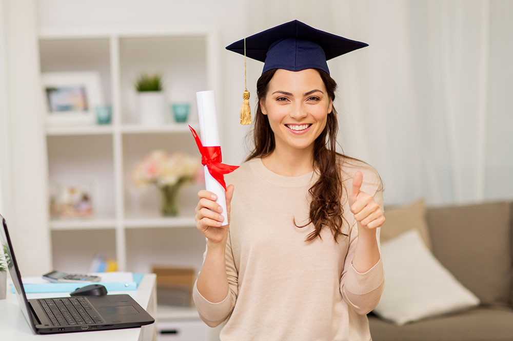 Top 12 Advantages of Earning a Healthcare Degree