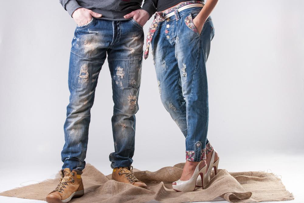 Creative Techniques to Achieve a Distressed Denim Look