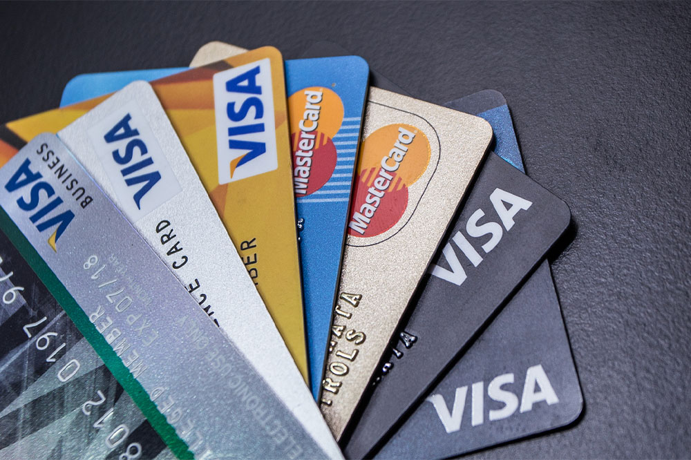 Understanding Credit Cards: Types, Advantages, and Key Tips