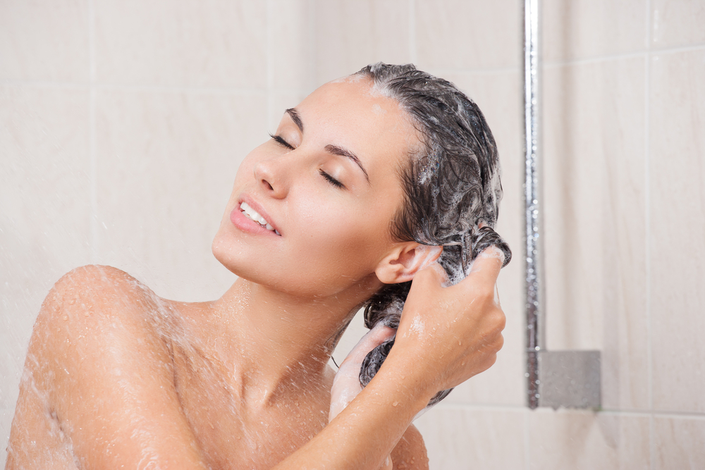 Top 8 Shampoos for Combatting Hair Thinning and Hair Loss