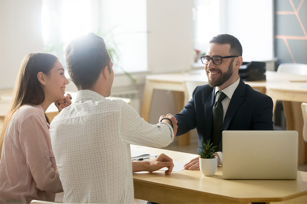 The Critical Role of Financial Consultants in Wealth Management