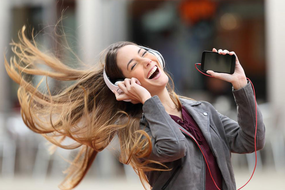 Evolution and Impact of Beats Headphones