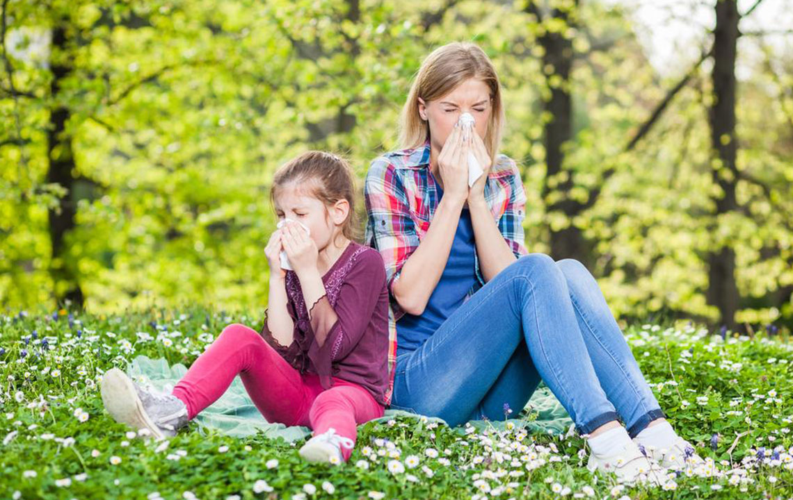 Effective Strategies to Avoid Pollen Allergies Naturally