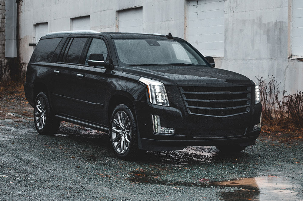 Guide to Renting a Luxury Cadillac SUV