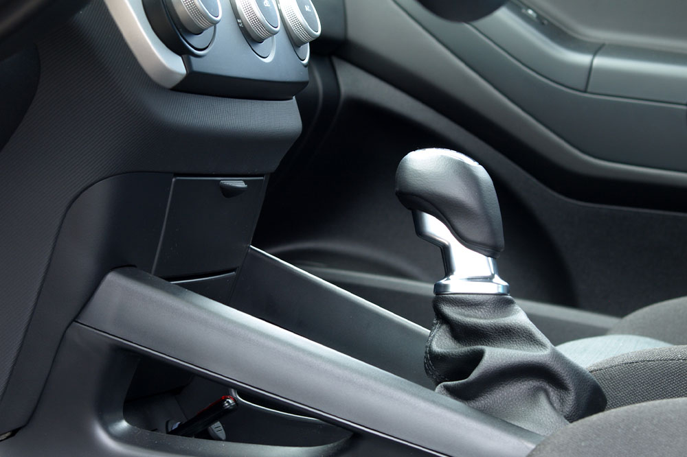 Essential Guide to Buying a Used Hyundai Elantra: Features and Tips