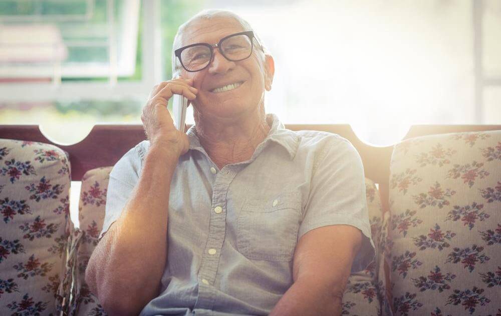 Comprehensive Guide to Choosing the Best Senior Mobile Phone Plans in 2024