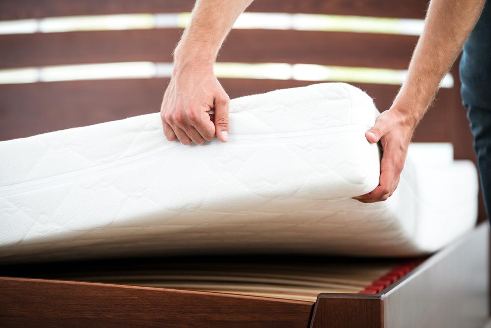 Guide to Selecting the Perfect Mattress for Better Sleep and Back Health