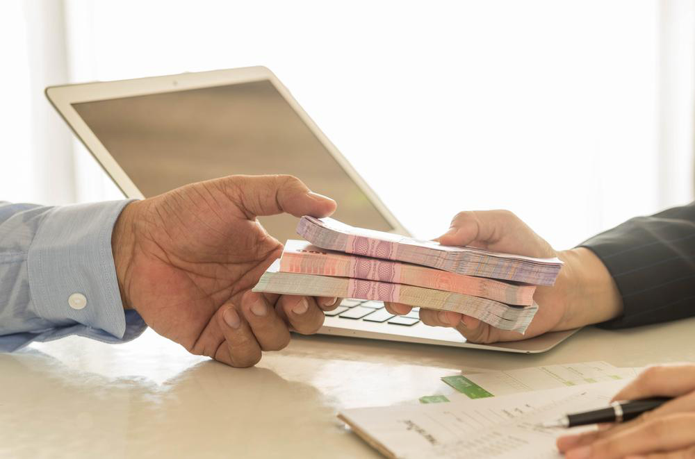 Understanding Short-Term Payday Loans: Advantages and Drawbacks