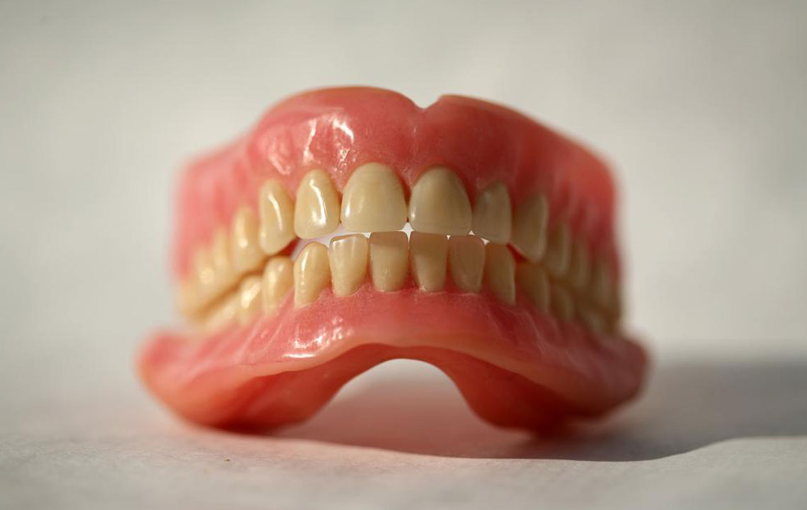 Essential Foods to Eat and Avoid After Getting Dentures