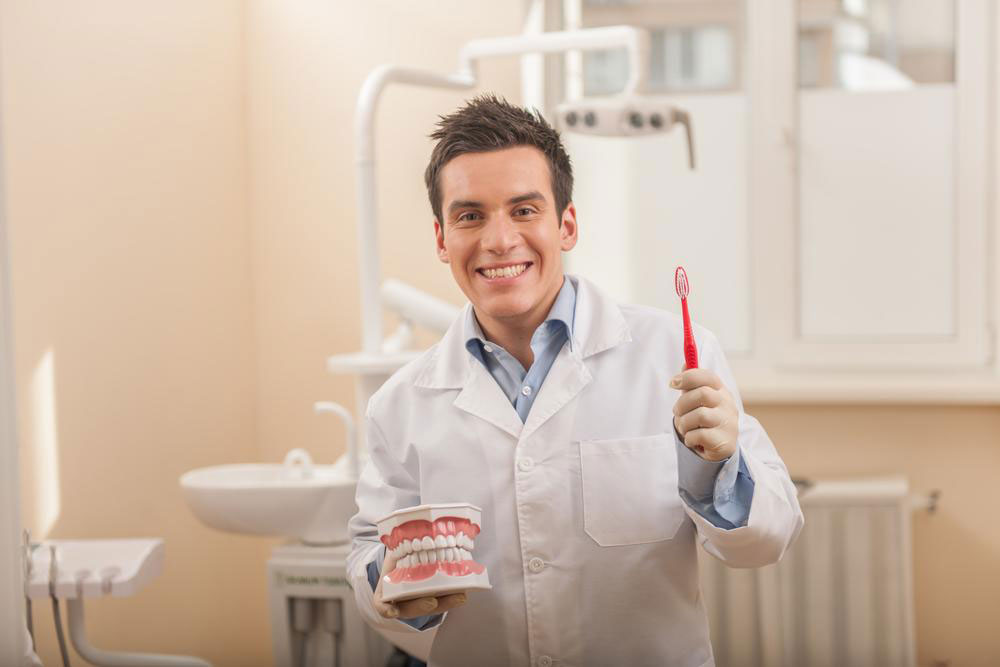 Effective Tips for Achieving a Brighter Smile