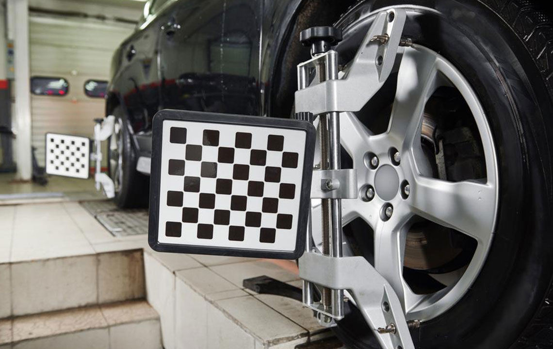 Essential Signs Your Vehicle Needs Expert Wheel Alignment to Ensure Safe and Efficient Driving